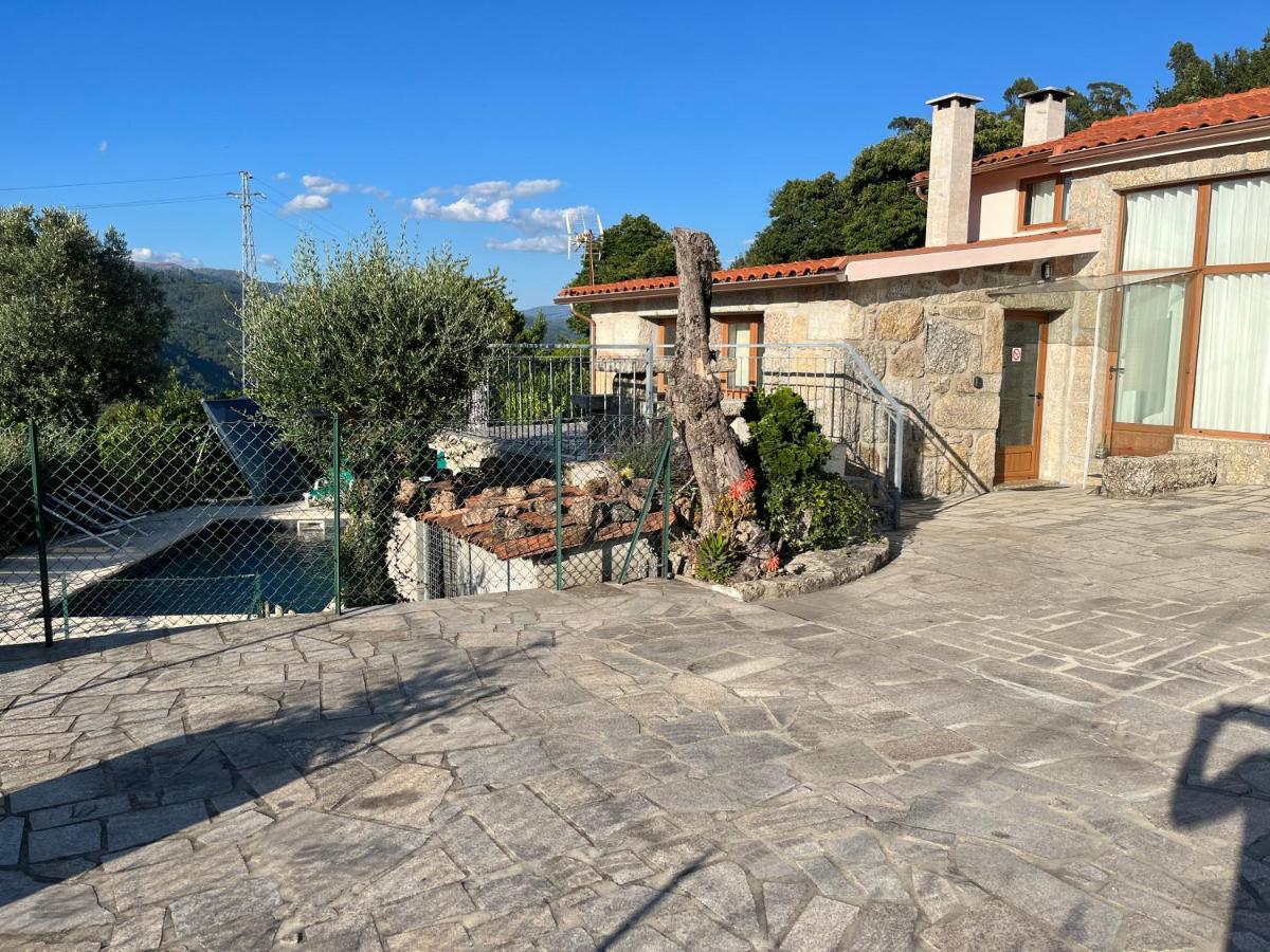 Casa Da Lage - Geres - Piscina Privada - Vistas Rio, Campo E Montanha Exterior photo