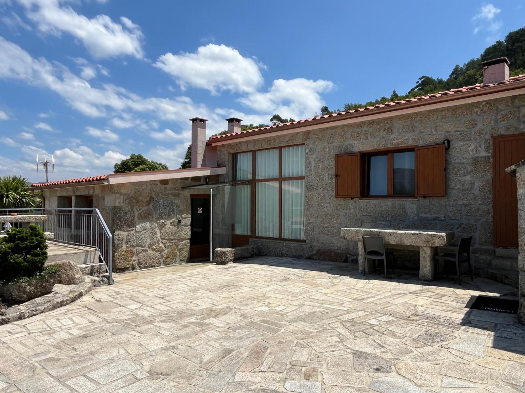 Casa Da Lage - Geres - Piscina Privada - Vistas Rio, Campo E Montanha Exterior photo