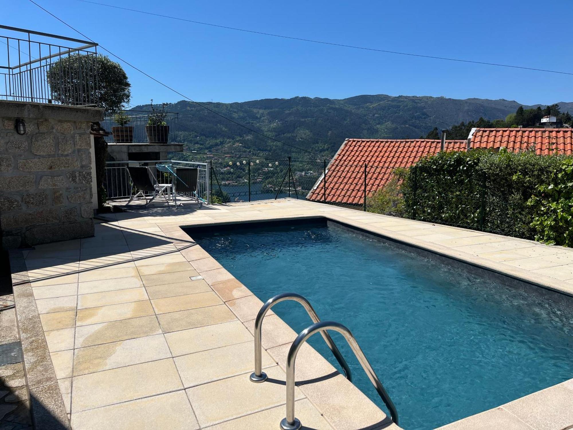 Casa Da Lage - Geres - Piscina Privada - Vistas Rio, Campo E Montanha Exterior photo